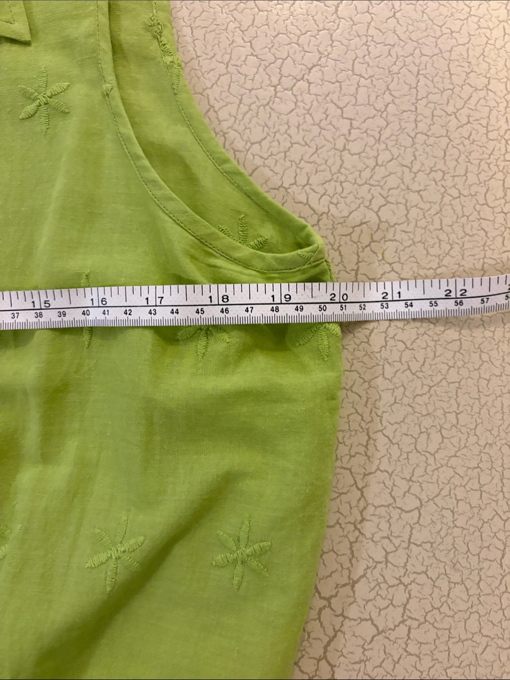 Charlie Paige Sleeveless Button-Up Tie Front Top in Lime - Picture 6 of 7
